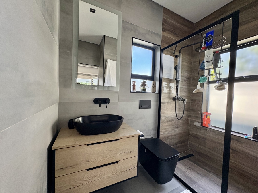 3 Bedroom Property for Sale in Sandown Western Cape